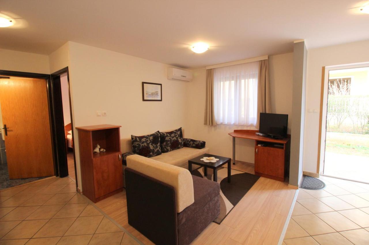 Ferienwohnung Gogo 2+2 Novigrad Istria Exterior foto