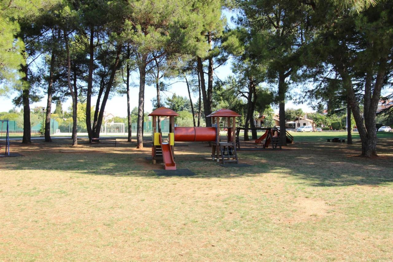 Ferienwohnung Gogo 2+2 Novigrad Istria Exterior foto